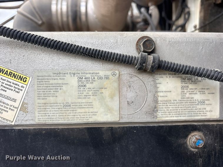 image for item ES8481 2007 Western Star 4900 semi truck