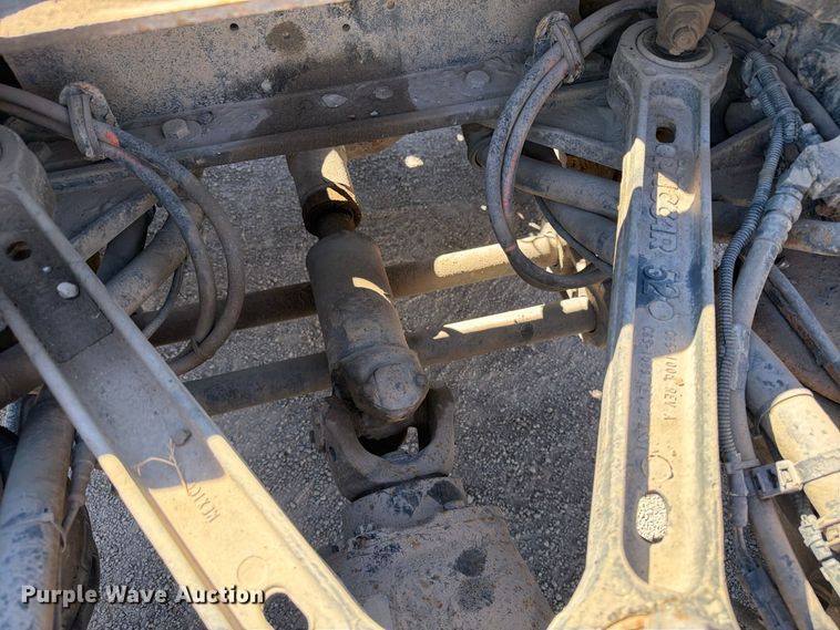 image for item EW1175 2009 Kenworth T800 semi truck