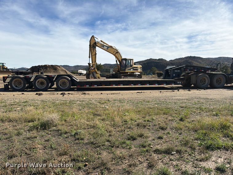 image for item EW1199 1994 Trail King Industries TK80HDG-483 lowboy equipment trailer