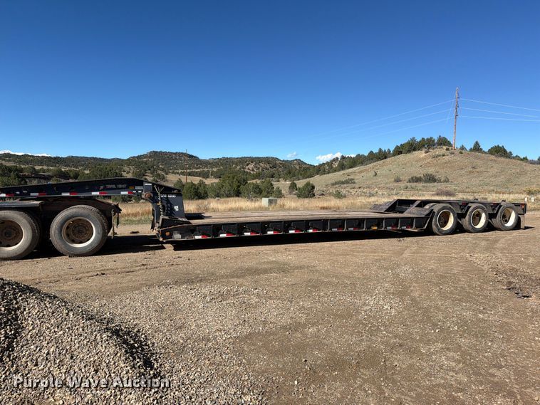 image for item EW1199 1994 Trail King Industries TK80HDG-483 lowboy equipment trailer