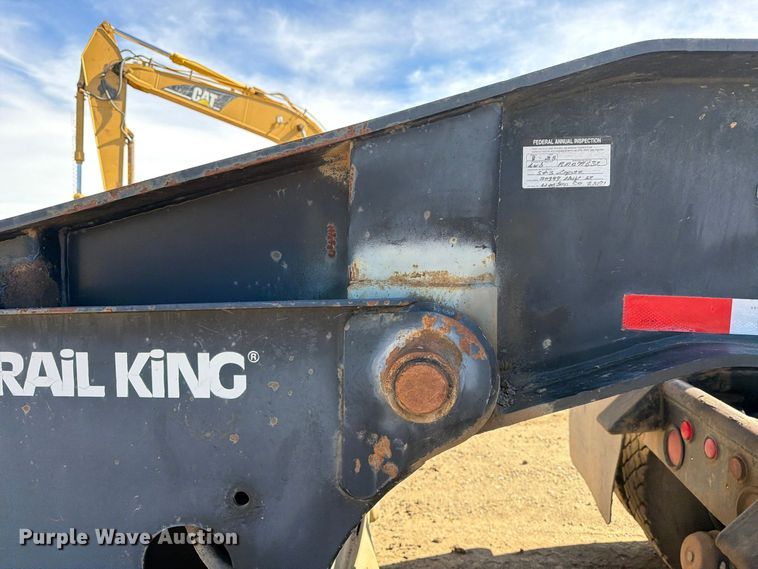 image for item EW1199 1994 Trail King Industries TK80HDG-483 lowboy equipment trailer