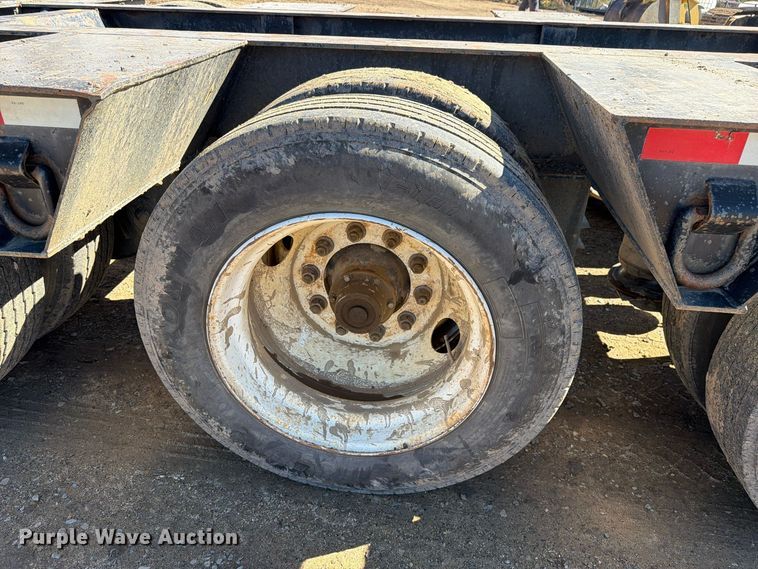 image for item EW1199 1994 Trail King Industries TK80HDG-483 lowboy equipment trailer