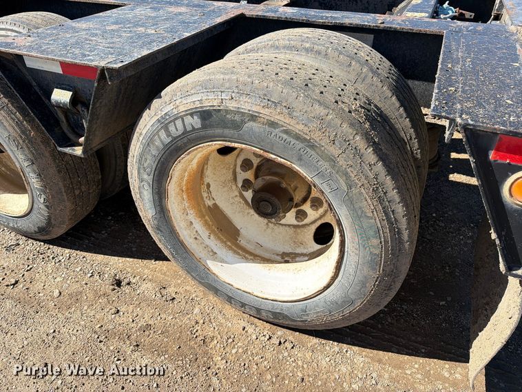 image for item EW1199 1994 Trail King Industries TK80HDG-483 lowboy equipment trailer