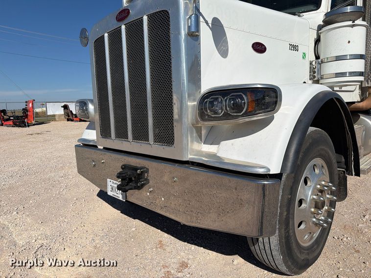 image for item EW7615 2013 Peterbilt 388 semi truck