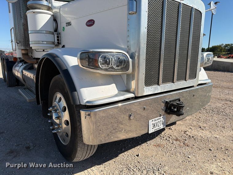 image for item EW7615 2013 Peterbilt 388 semi truck
