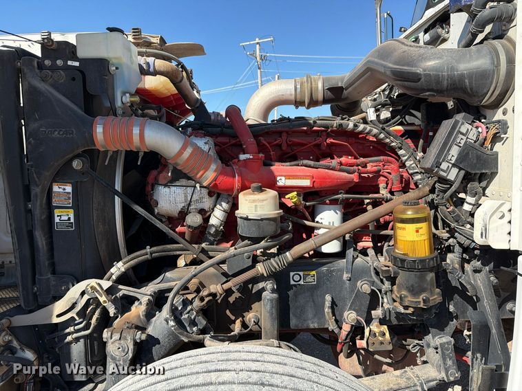 image for item EW7615 2013 Peterbilt 388 semi truck