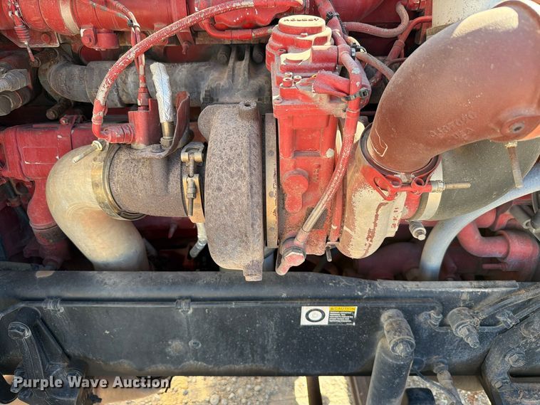 image for item EW7615 2013 Peterbilt 388 semi truck