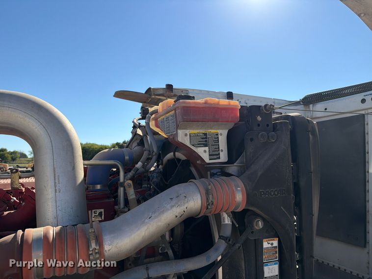 image for item EW7615 2013 Peterbilt 388 semi truck