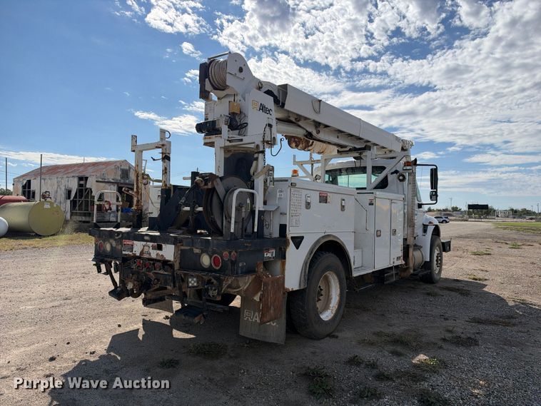 image for item EX1501 2015 International 4400 digger derrick truck