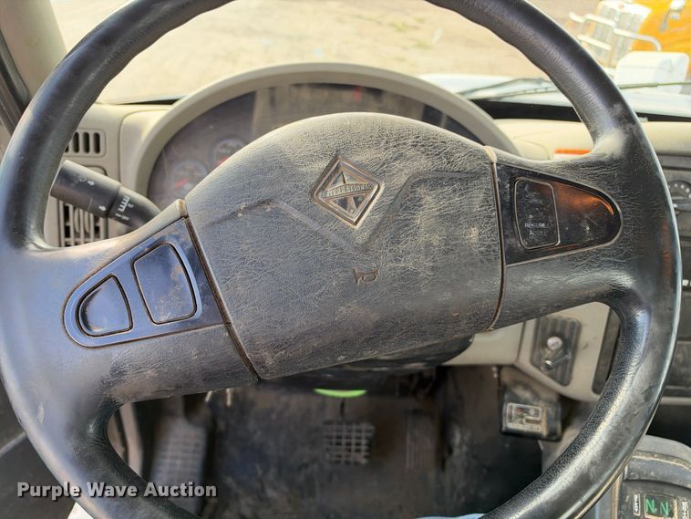 image for item EX1501 2015 International 4400 digger derrick truck