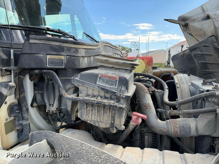 image for item EX1501 2015 International 4400 digger derrick truck