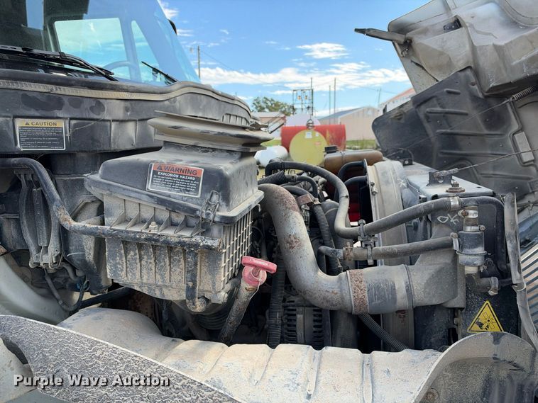 image for item EX1501 2015 International 4400 digger derrick truck