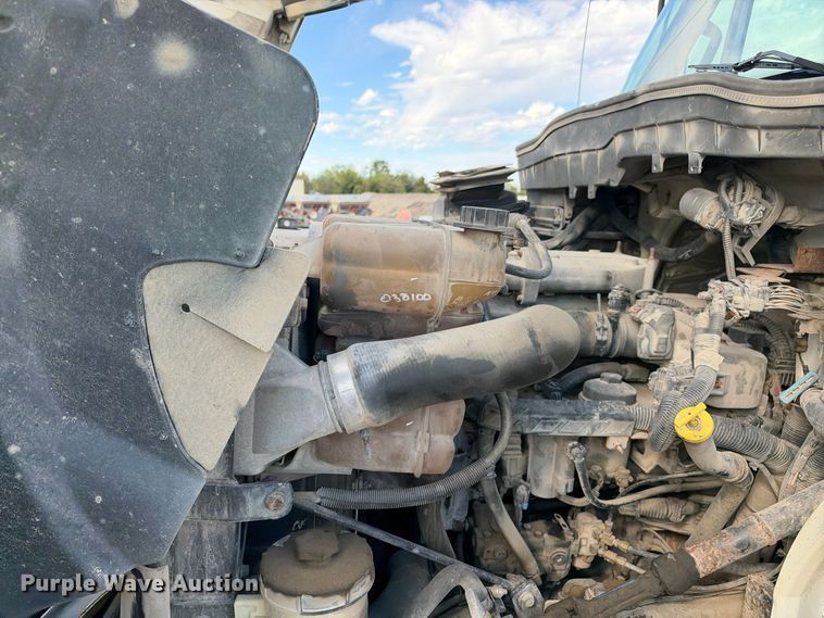 image for item EX1501 2015 International 4400 digger derrick truck