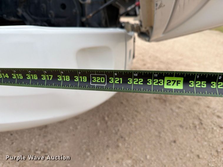 image for item FC0482 2018 Peterbilt 579 semi truck