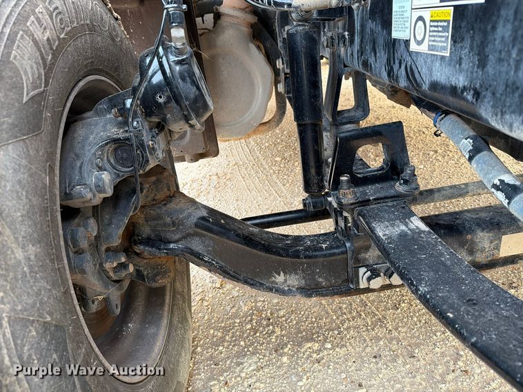 image for item FC0482 2018 Peterbilt 579 semi truck