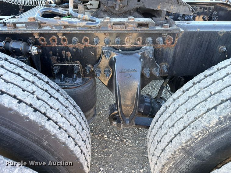 image for item FC3434 2021 Freightliner Cascadia semi truck