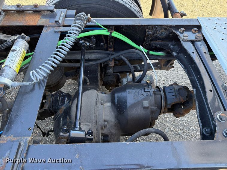 image for item FC3434 2021 Freightliner Cascadia semi truck