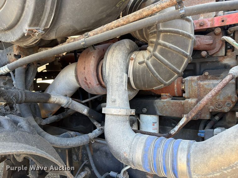 image for item FC3436 2015 Freightliner Columbia semi truck