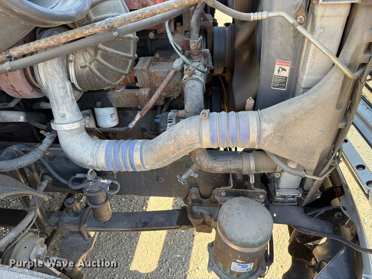 image for item FC3436 2015 Freightliner Columbia semi truck