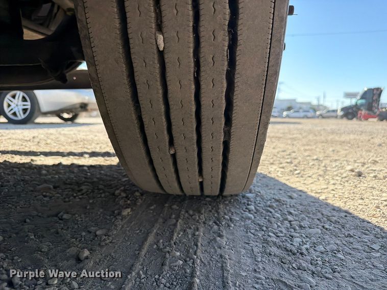 image for item FC3436 2015 Freightliner Columbia semi truck