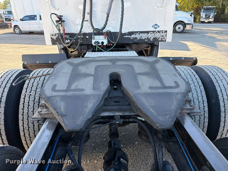 image for item FC3438 2021 Freightliner Cascadia semi truck