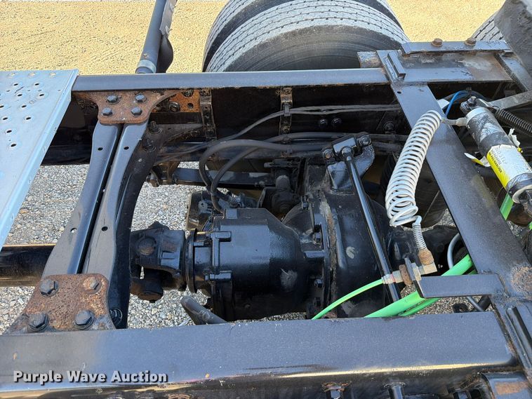 image for item FC3438 2021 Freightliner Cascadia semi truck