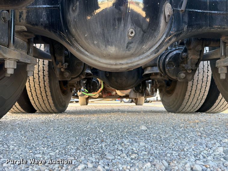 image for item FC3438 2021 Freightliner Cascadia semi truck