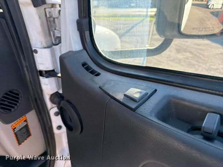 image for item FC3439 2012 Volvo VNL semi truck