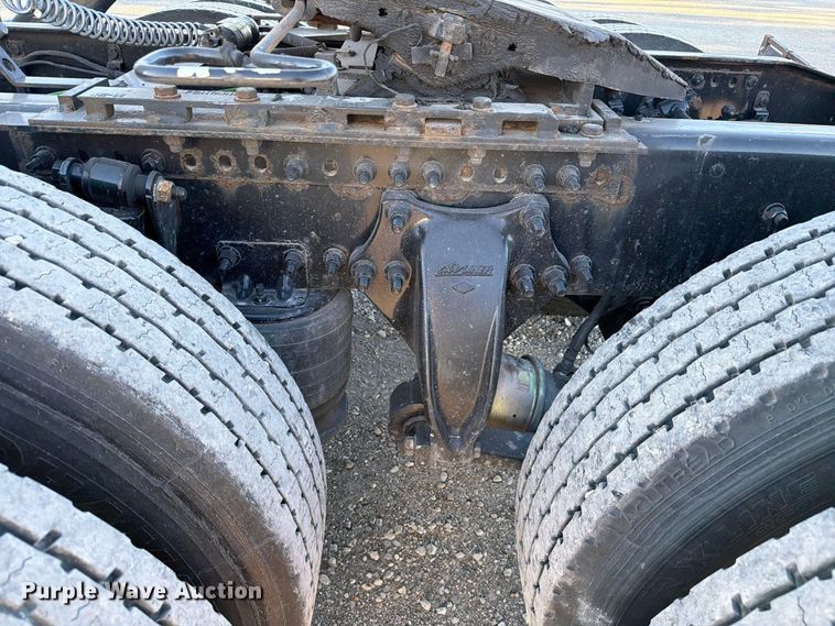 image for item FC3441 2021 Freightliner Cascadia semi truck