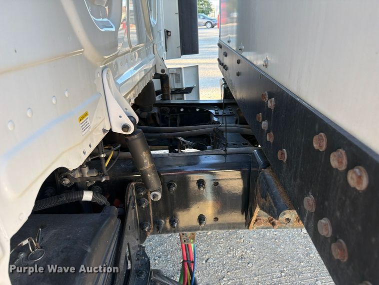 image for item FC3441 2021 Freightliner Cascadia semi truck