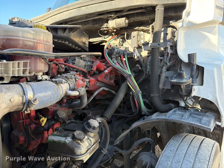 image for item FC3441 2021 Freightliner Cascadia semi truck