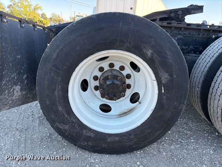 image for item FC3441 2021 Freightliner Cascadia semi truck