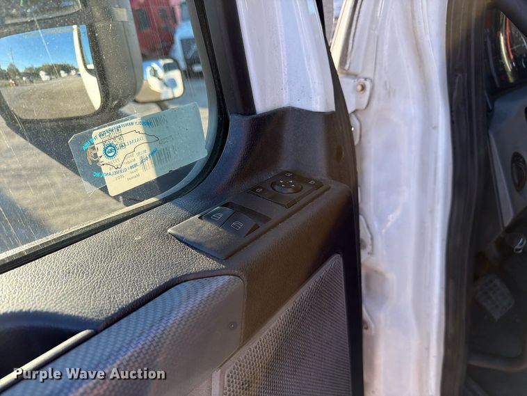 image for item FC3444 2021 Freightliner Cascadia semi truck