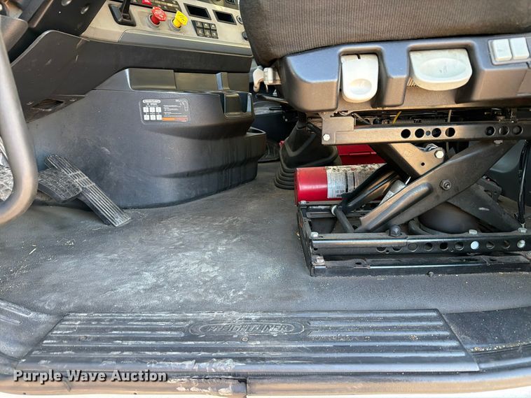image for item FC3444 2021 Freightliner Cascadia semi truck