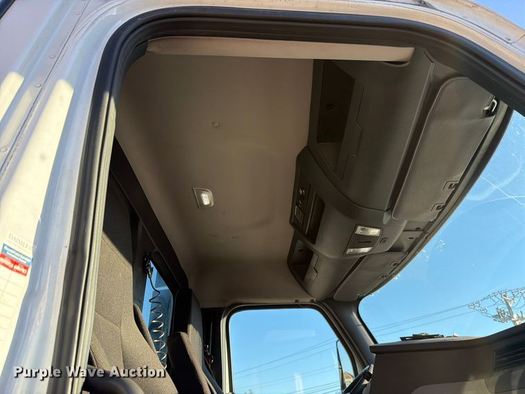 image for item FC3444 2021 Freightliner Cascadia semi truck