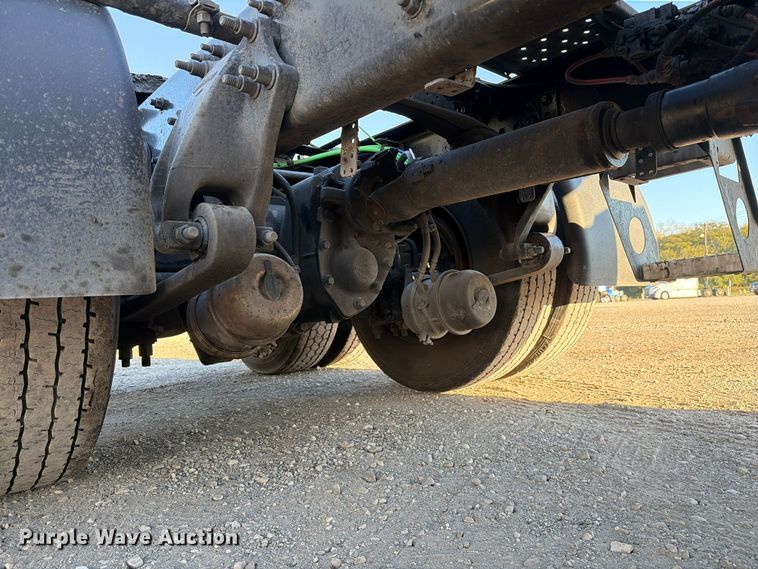 image for item FC3444 2021 Freightliner Cascadia semi truck