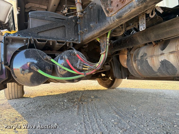 image for item FC3444 2021 Freightliner Cascadia semi truck