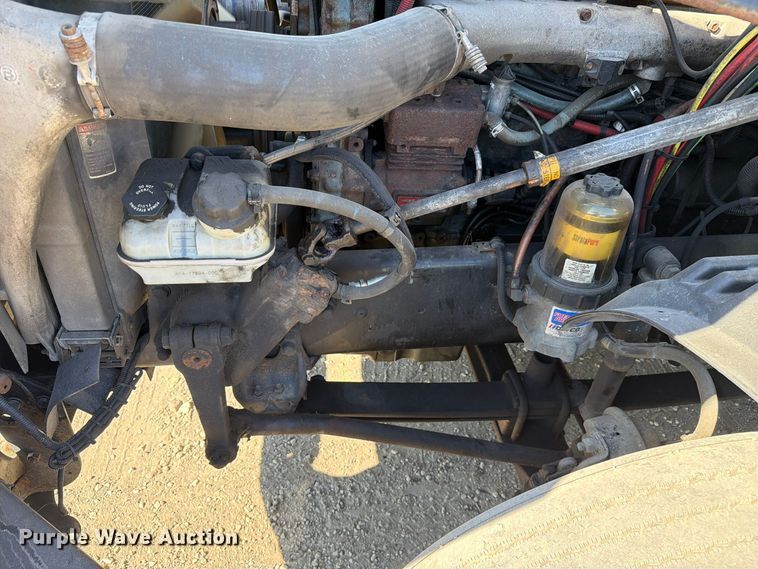 image for item FC3448 2015 Freightliner Columbia semi truck