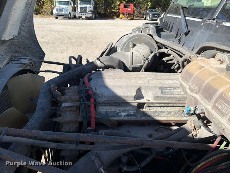 image for item FC3448 2015 Freightliner Columbia semi truck