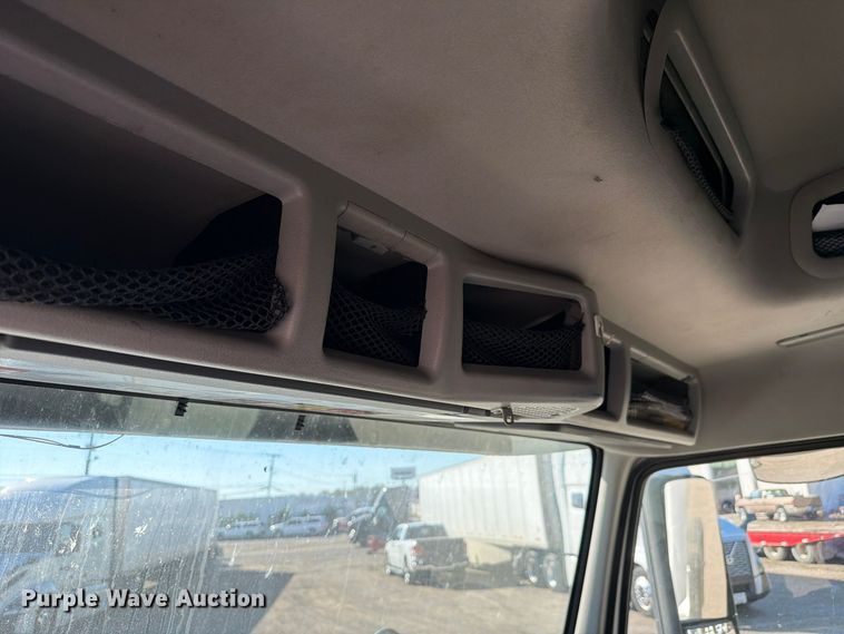image for item FC3449 2012 Volvo VNL semi truck