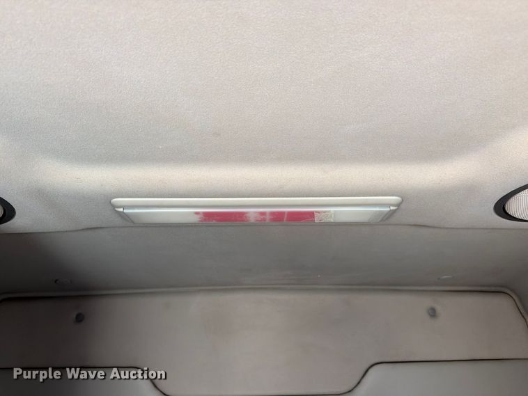 image for item FC3449 2012 Volvo VNL semi truck