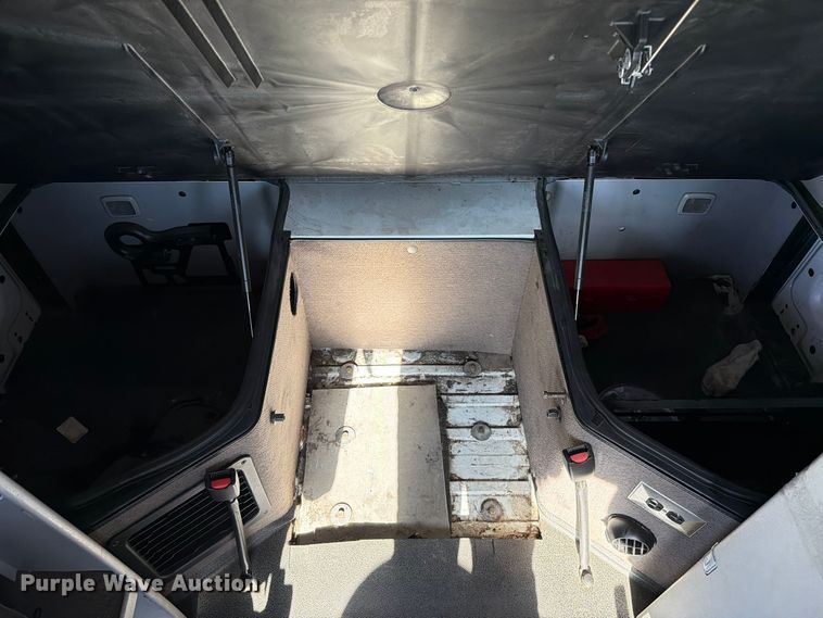 image for item FC3449 2012 Volvo VNL semi truck