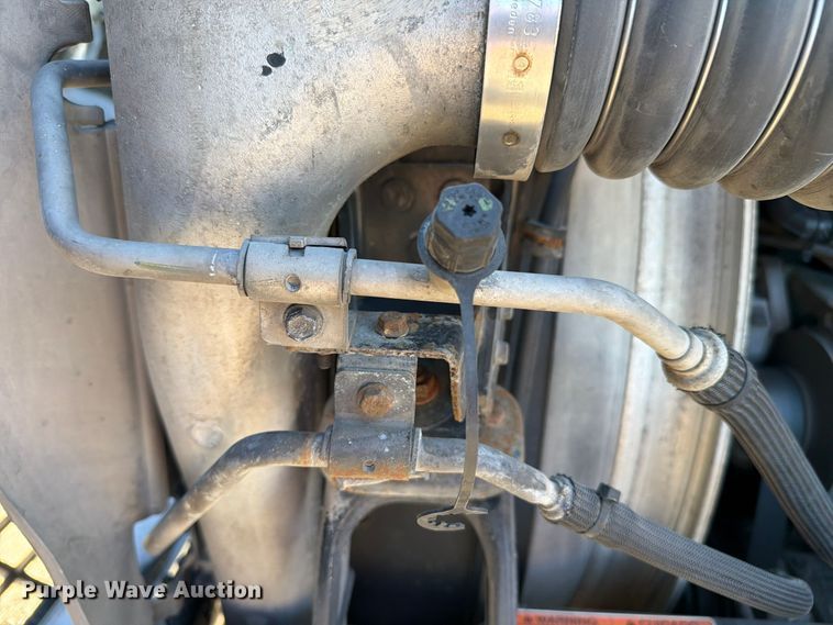 image for item FC3449 2012 Volvo VNL semi truck