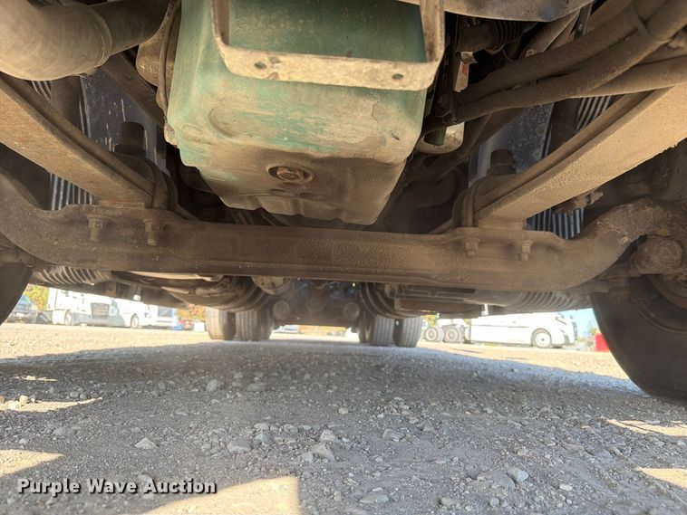 image for item FC3449 2012 Volvo VNL semi truck
