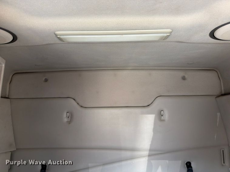 image for item FC3450 2012 Volvo VNL semi truck