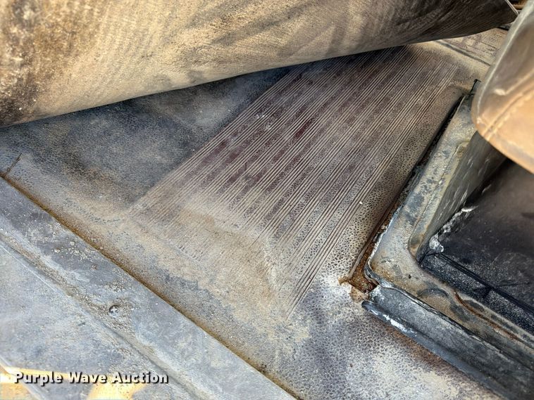 image for item FG0831 2007 International 9400i semi truck