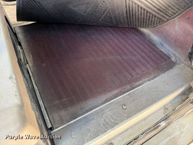 image for item FG0831 2007 International 9400i semi truck