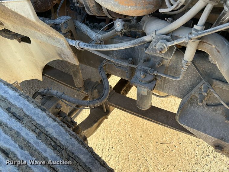 image for item FG0831 2007 International 9400i semi truck