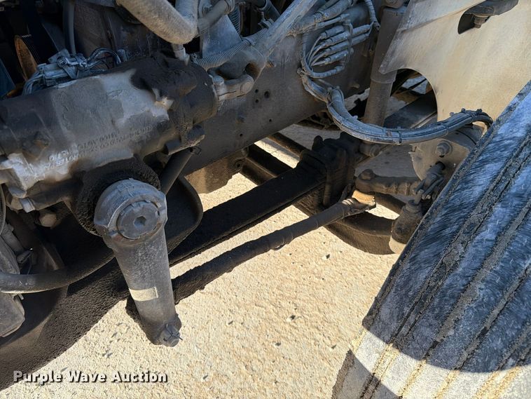 image for item FG0831 2007 International 9400i semi truck