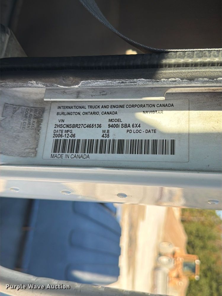 image for item FG0831 2007 International 9400i semi truck